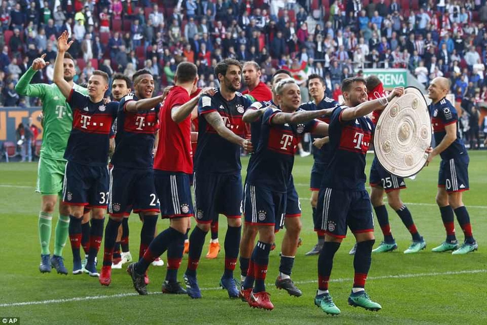 Bayern Munich chính thức vô địch Bundesliga lần thứ 6 liên tiếp - 1 Bayern Munich chính thức vô địch Bundesliga lần thứ 6 liên tiếp