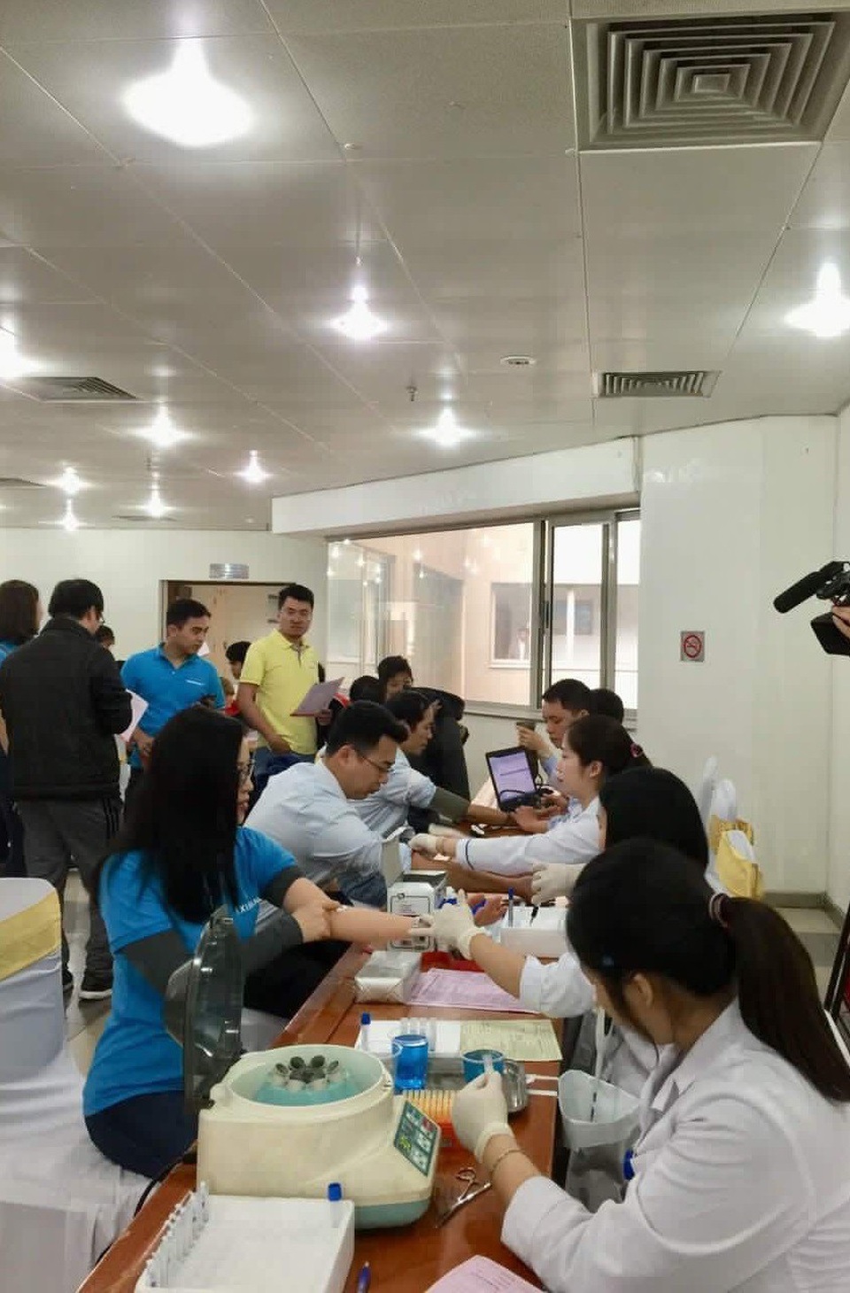 Eximbank tổ chức ngày hội hiến máu 2018 - 1 Eximbank tổ chức ngày hội hiến máu 2018 - 1