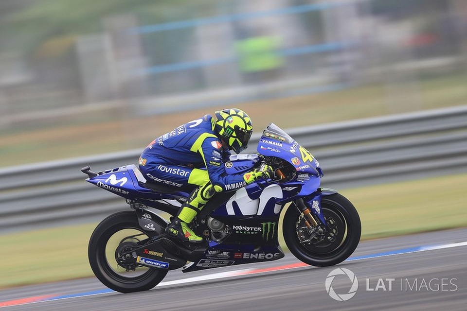 Những va chạm nguy hiểm của Marquez đã làm lu mờ chiến thắng của Crutchlow - 6 Những va chạm nguy hiểm của Marquez đã làm lu mờ chiến thắng của Crutchlow - 6