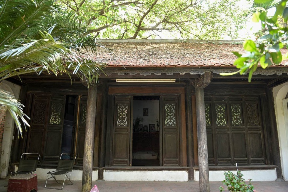 Nhà 400m2 kiểu cổ giữa Hà Nội và ngôi làng “bí ẩn” của đạo diễn Lưu Trọng Ninh - 9 Vị đạo diễn trải lòng, giữa dòng chảy xã hội ồn ào, ông muốn tìm một góc an yên cho mình, ông “ẩn vào những điều giản dị, ẩn vào lối sống bình tĩnh hơn, lặng lẽ hơn”.