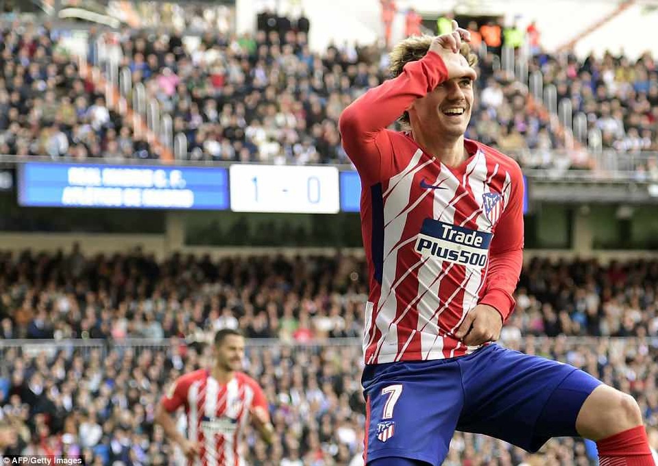 Những khoảnh khắc đáng nhớ ở đại chiến Real Madrid-Atletico - 5
Griezmann luôn có duyên ghi bàn vào lưới Real Madrid. Anh từng lập hattrick tại Bernabeu hồi năm 2014