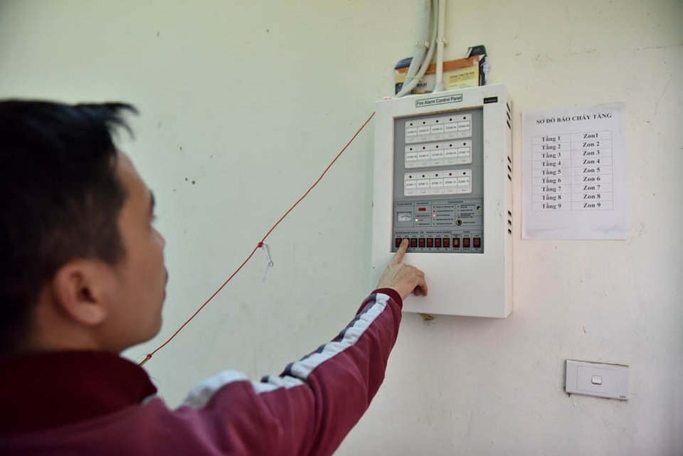 
Hệ thống báo cháy tổng của tòa nhà không hoạt động khi cơ quan chức năng thử kiểm tra. Ở nhiều chung cư khác thậm chí còn không trang bị hệ thống báo cháy.
