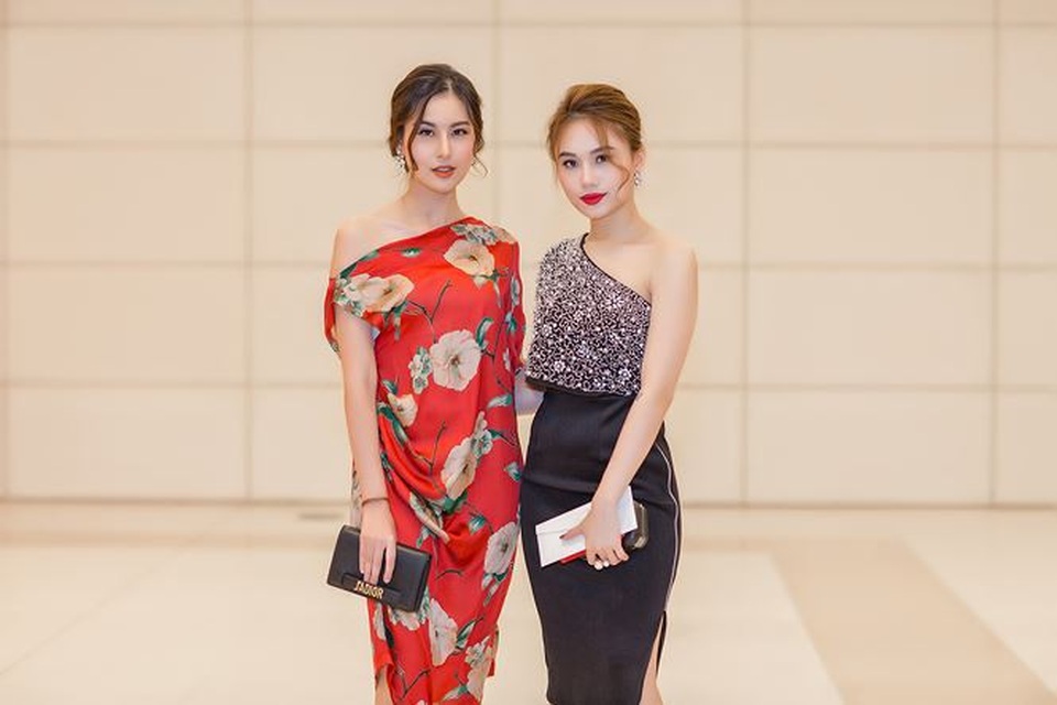 Hà Lade đọ nhan sắc rực rỡ bên Hoa hậu Hoàn vũ H'Hen Niê - 4 Hà Lade đọ nhan sắc rực rỡ bên Hoa hậu Hoàn vũ H'Hen Niê - 4