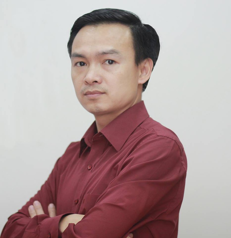 Hà Nội tuyển sinh lớp 10 bằng bài thi tổ hợp: Nặng nề, không hiệu quả - 1
Thầy Trần Mạnh Tùng (GV Toán, Trường THPT Lương Thế Vinh, Hà Nội) - tác giả bài viết.