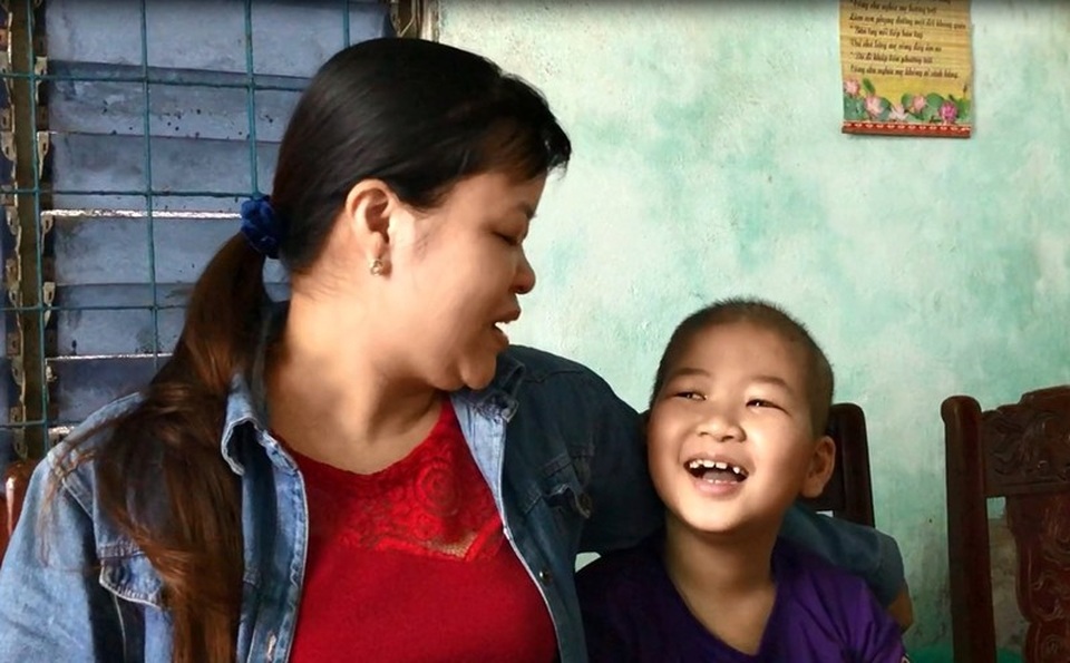 Mẹ khóc hết nước mắt thương con đớn đau vì bệnh ung thư máu - 4 Bệnh của cháu Huy có hy vọng chạy chữa khỏi do được phát hiện sớm. Gia đình cầu cứu các nhà hảo tâm giúp gia đình có thêm động lực lo cho cháu