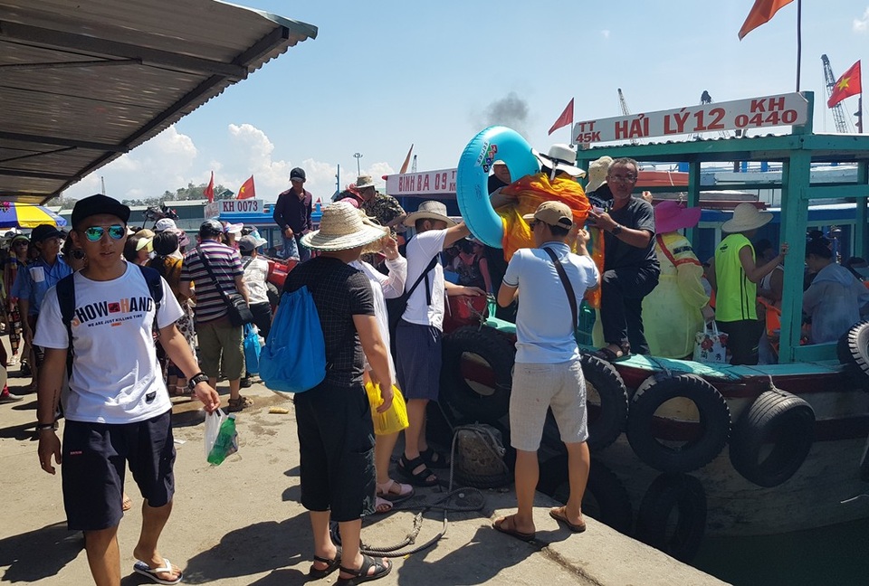 Nha Trang: Bến tàu du lịch đón gần 25.000 khách trong 4 ngày lễ - 8 Nha Trang: Bến tàu du lịch đón gần 25.000 khách trong 4 ngày lễ - 8