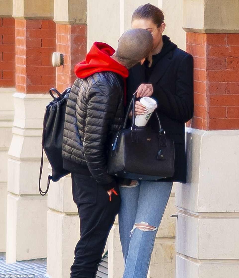 Gigi Hadid tái hợp với Zayn Malik - 5
Tuy nhiên trả lời phỏng vấn sau đó, chàng ca sỹ điển trai Zayn Malik khẳng định Gigi là tình yêu mãi mãi của mình