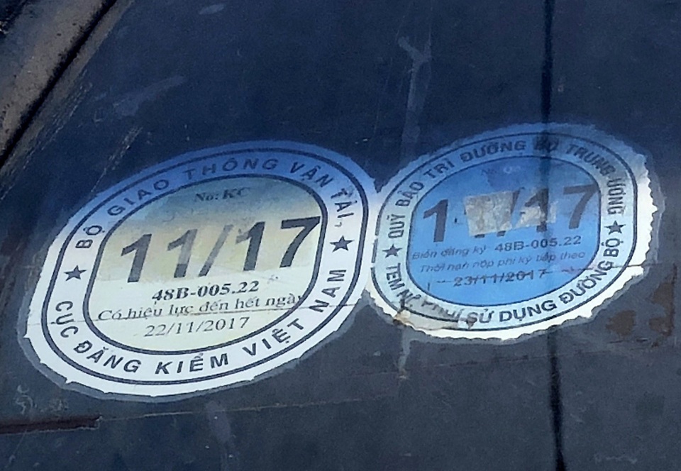 Xe hết hạn đăng kiểm, xe “hết đát” vô tư đưa đón học sinh - 1 Nhiều xe hết hạn đăng kiểm nhưng vẫn vô tư đưa rước học sinh