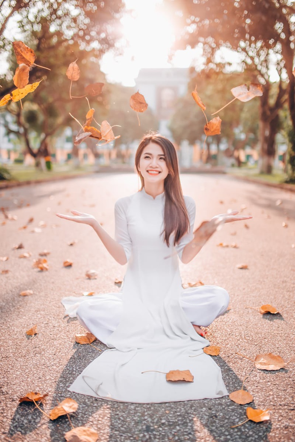 Hoa khôi Kinh tế Nông nghiệp: “Sẽ chọn cuộc sống ở quê thay vì phố thị xô bồ” - 5 Khi được hỏi rằng sẽ lựa chọn cuộc sống ở nông thôn hay thành phố, Lê Bích không ngần ngại một chút nào mà trả lời luôn rằng sẽ về quê.