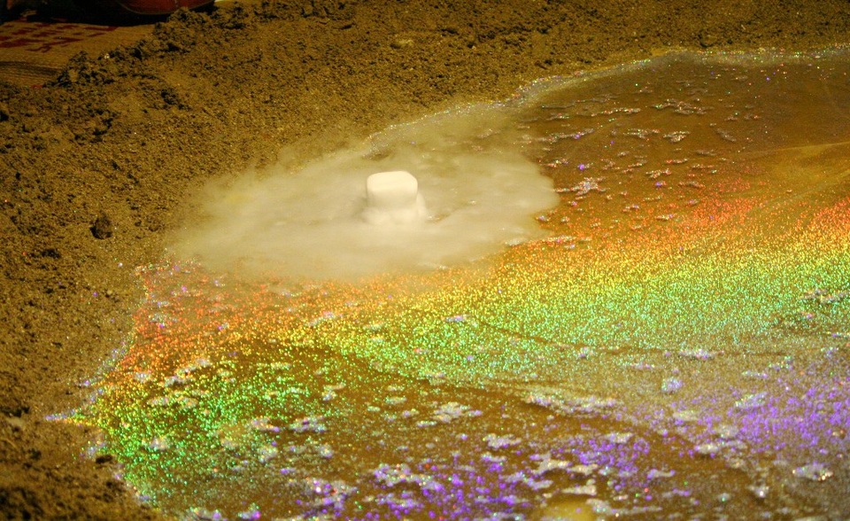 Xuất hiện… “miệng núi lửa” tại Festival Huế - 8