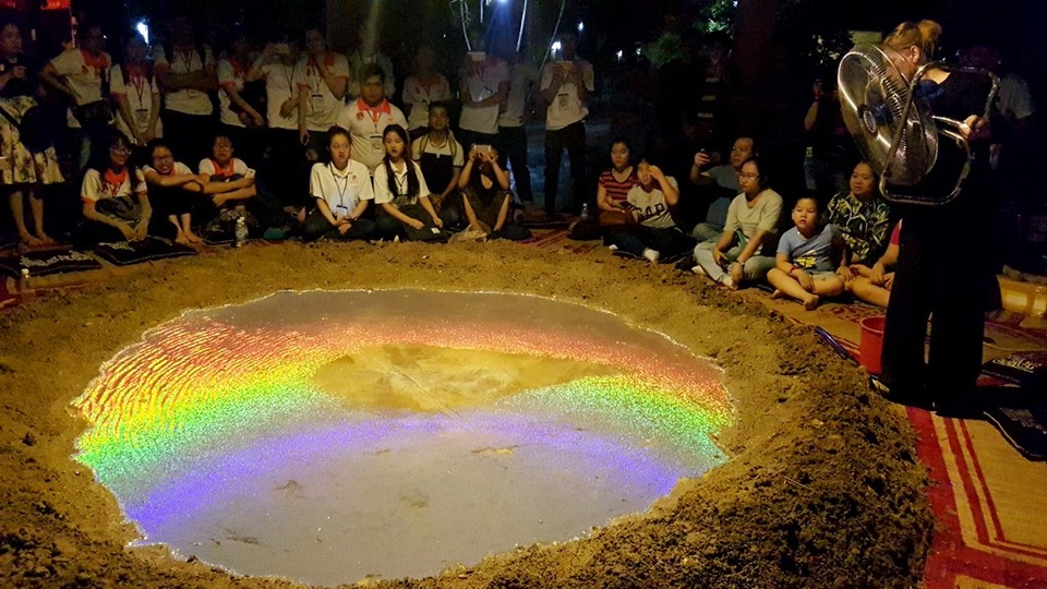 Xuất hiện… “miệng núi lửa” tại Festival Huế - 5