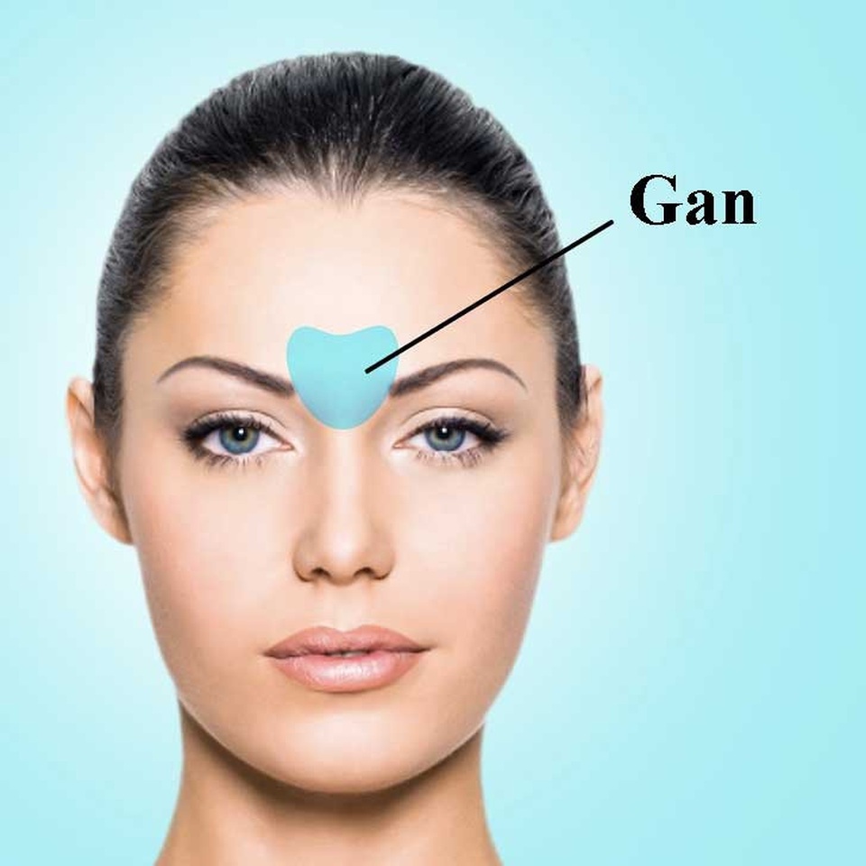 Xử lý tận gốc trứng cá nhờ “đọc vị” vị trí mụn trên mặt - 5 Xử lý tận gốc trứng cá nhờ “đọc vị” vị trí mụn trên mặt - 5