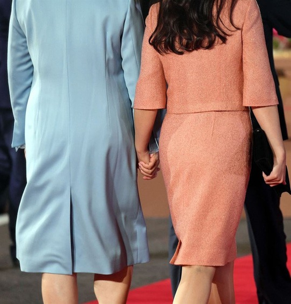 Khi ông Kim Jong-un trổ tài... quyến rũ - 9
Ảnh: Reuters