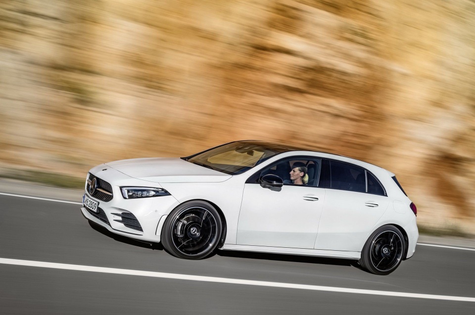 Mercedes-Benz A-Class dùng động cơ Renault - 2 Mercedes-Benz A-Class dùng động cơ Renault - 2