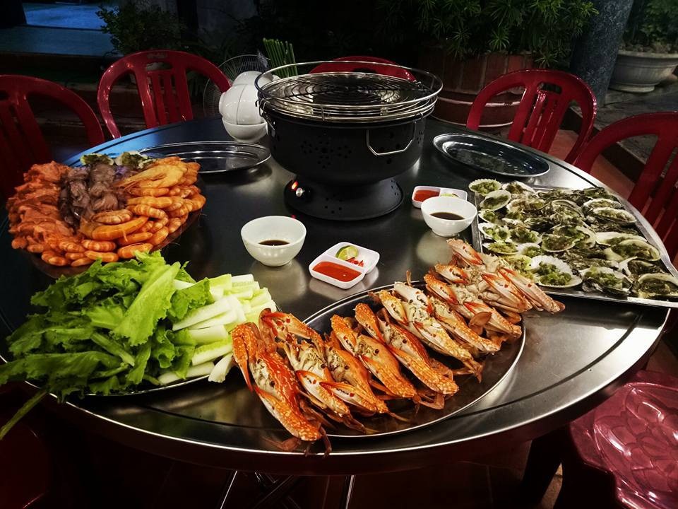 3 bãi biển miền Bắc đẹp như thiên đường nhất định phải khám phá mùa hè này - 9 Hải sản ở Quan Lạn rất tươi và ngon. Ảnh: Minh Vũ