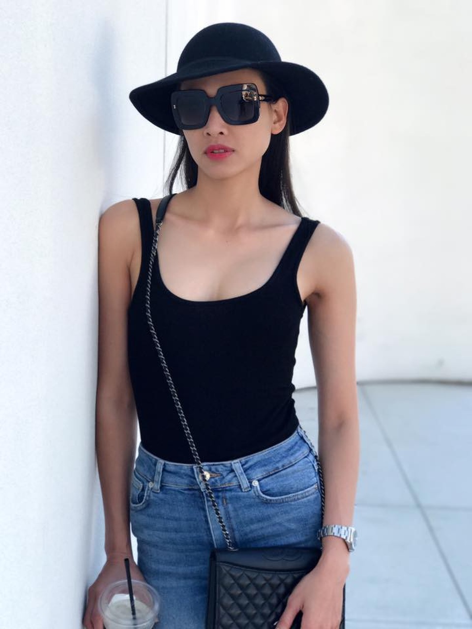 Tiết lộ cuộc sống sau khi chia tay Bằng Kiều của Hoa hậu Dương Mỹ Linh - 15 Sau khi chia tay, giờ đây cô đã cân bằng được cuộc sống và cảm thấy bình yên, vui vẻ.