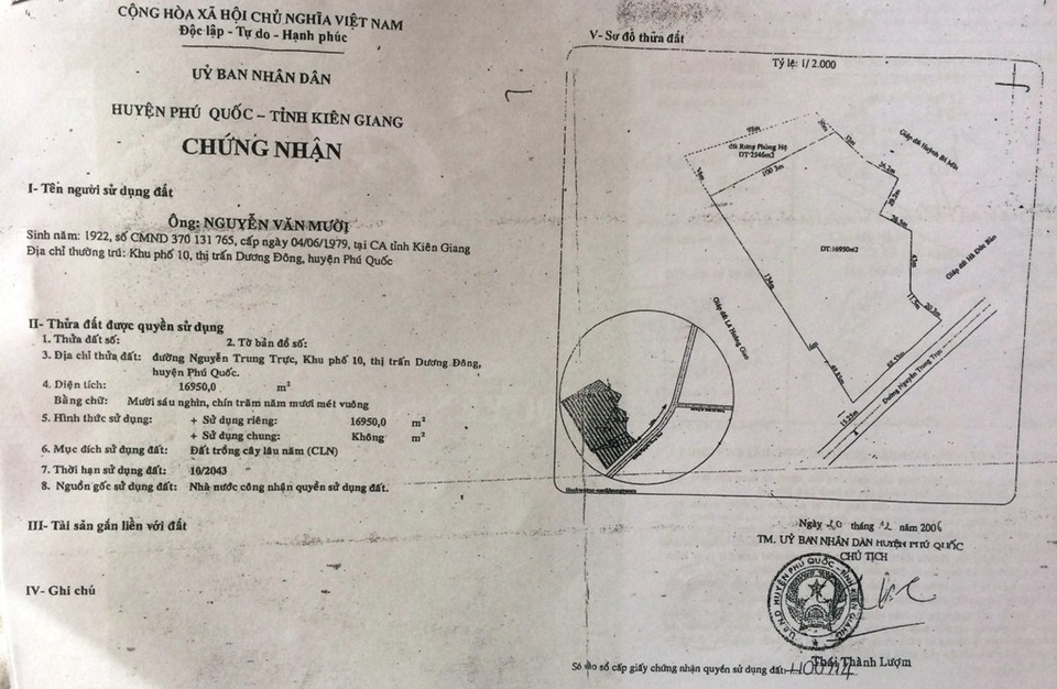 “Xẻo” gần 17.000m2 đất chùa cấp cho cá nhân tại "đảo ngọc" Phú Quốc? - 4 Giấy chứng nhận quyền sử dụng đất của ông Nguyễn Văn Mười do ông Thái Thành Lượm ký. Giấy đất không có số thửa, tờ bản đồ?