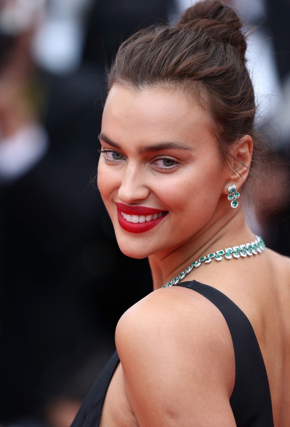 "Bồ" cũ của C.Ronaldo quyến rũ trên thảm đỏ Cannes 2018 - 10 "Bồ" cũ của C.Ronaldo quyến rũ trên thảm đỏ Cannes 2018 - 10