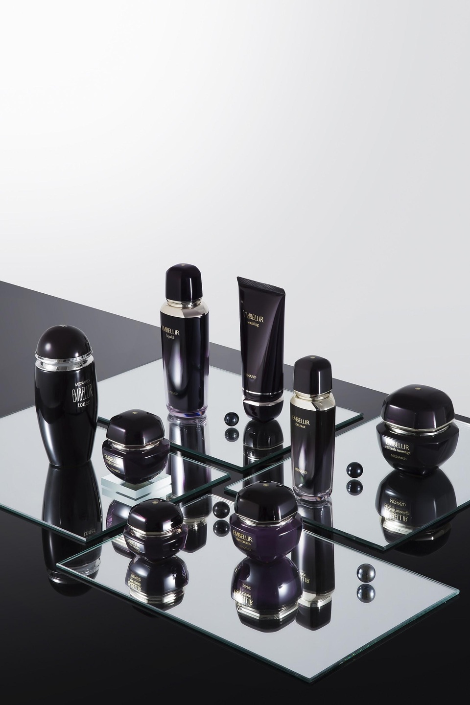 “Nữ hoàng sắc đẹp” Embellir sẽ mang đến cơ hội sử dụng thần dược Linh chi để khôi phục gương mặt thon gọn cùng làn da căng mịn