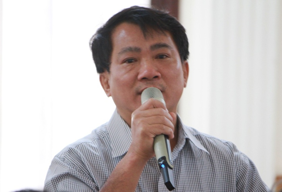 Địa phương xin Bộ GTVT chỉ đạo phương án vận chuyển 3 cây “quái thú” - 2 Ông Lê Công Diễn, Phó Giám đốc Sở GTVT tỉnh Thừa Thiên Huế cho biết phương án vận chuyển cây quái thú hiện tại là phải nhờ Bộ GTVT ra tay chỉ đạo 3 tỉnh có cầu yếu để cây đi qua an toàn