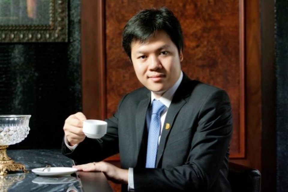 Ông Nguyễn Hoàng Giang không liên quan đến đường dây đánh bạc “nghìn tỷ” - 1 Ông Nguyễn Hoàng Giang - CEO trẻ nhất ngành chứng khoán Việt Nam đã từ nhiệm Tổng giám đốc VNDirect từ 21/4/2018