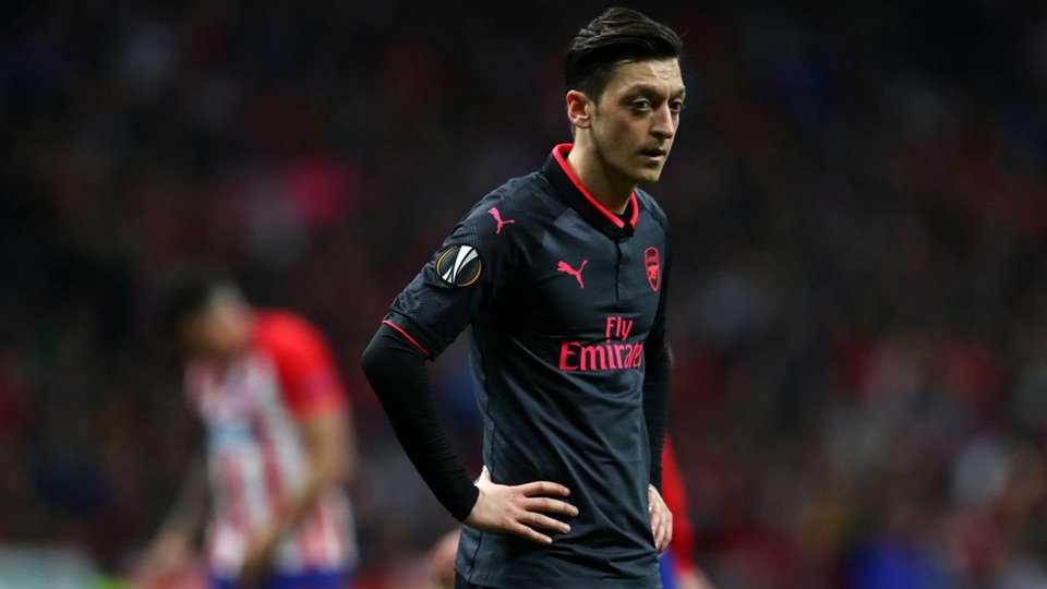 Arsenal gây thất vọng toàn tập: Cái giá của sự nuông chiều - 1 Ozil vẫn được nuông chiều dù thi đấu bạc nhược