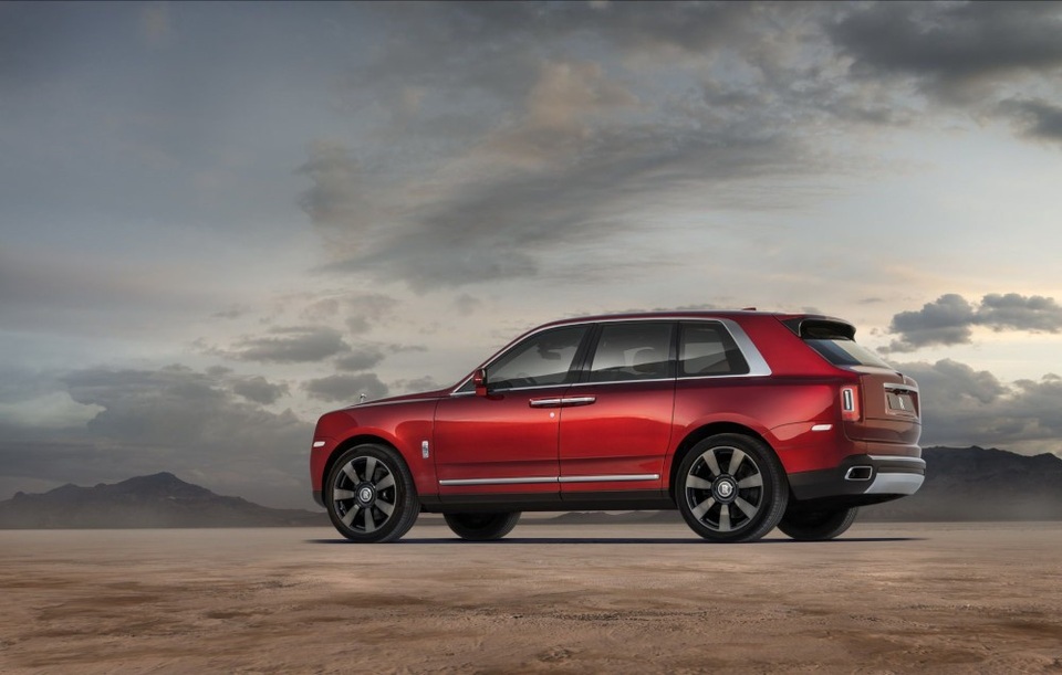 Rolls-Royce Cullinan chính thức trình làng - SUV "bom tấn" - 2 Rolls-Royce Cullinan chính thức trình làng - SUV "bom tấn" - 2