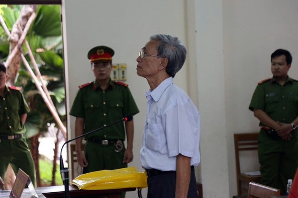Báo cáo khẩn cấp vụ "yêu râu xanh" 78 tuổi dâm ô hàng loạt bé gái - 1 Theo Viện KSND tỉnh Bà Rịa – Vũng Tàu thì cơ quan này sẽ kháng nghị giám đốc thẩm theo hướng hủy án sơ thẩm