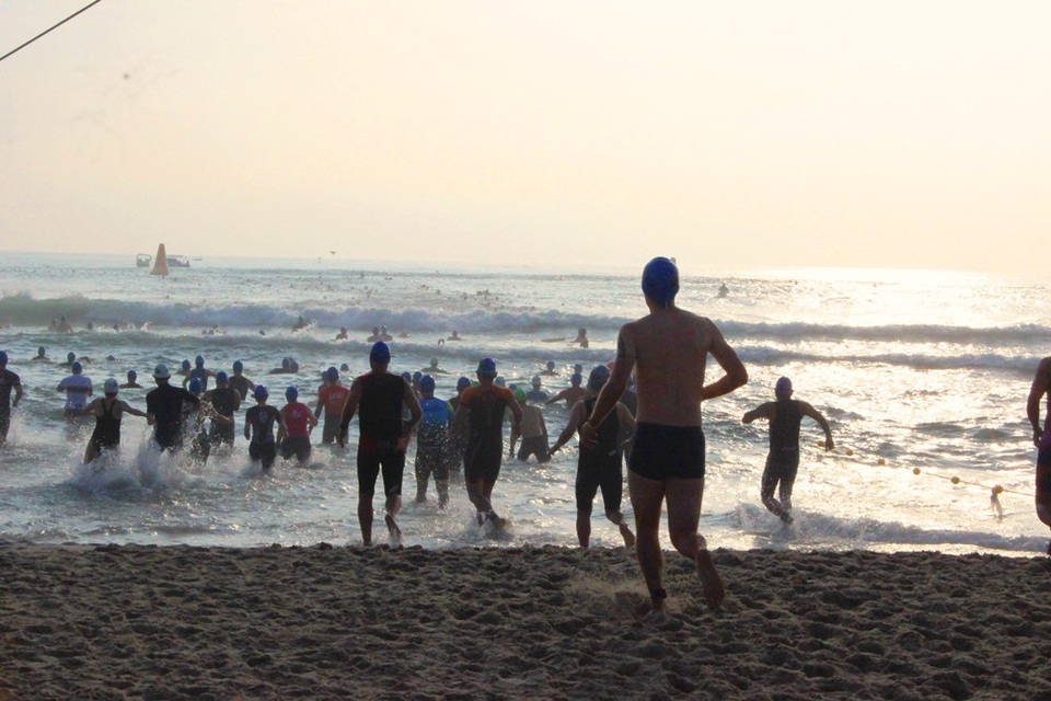 Sôi động đường đua IRonMan 70.3 Việt Nam 2018 tại Đà Nẵng - 3 Sôi động đường đua IRonMan 70.3 Việt Nam 2018 tại Đà Nẵng - 3