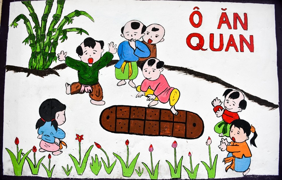 Hàng chục bích họa rực rỡ trên tường cũ ở Hà Nội - 9 Hàng chục bích họa rực rỡ trên tường cũ ở Hà Nội - 9