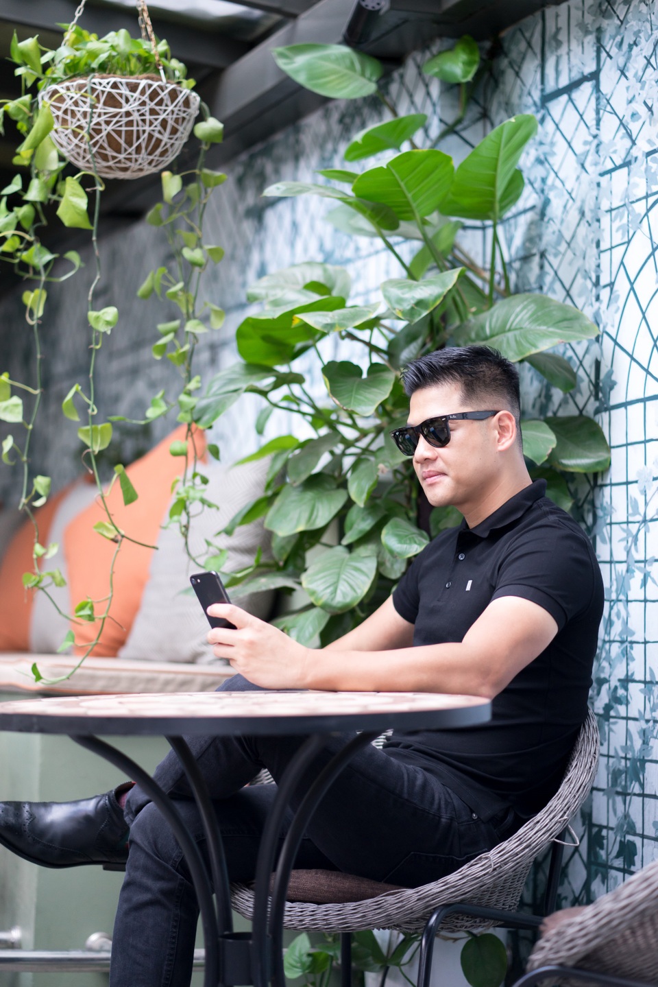 Hải Anh kể chuyện bị gạ tình, “cảnh nóng”, nhờ vợ ghen mà bớt sa ngã - 4 Hải Anh kể chuyện bị gạ tình, “cảnh nóng”, nhờ vợ ghen mà bớt sa ngã - 4