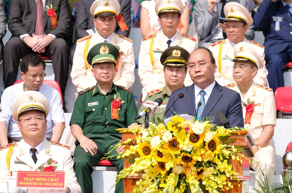 Thủ tướng: Đưa Học viện Cảnh sát nhân dân thành Trung tâm đào tạo đẳng cấp quốc tế - 1
Thủ tướng Nguyễn Xuân Phúc phát biểu tại buổi lễ