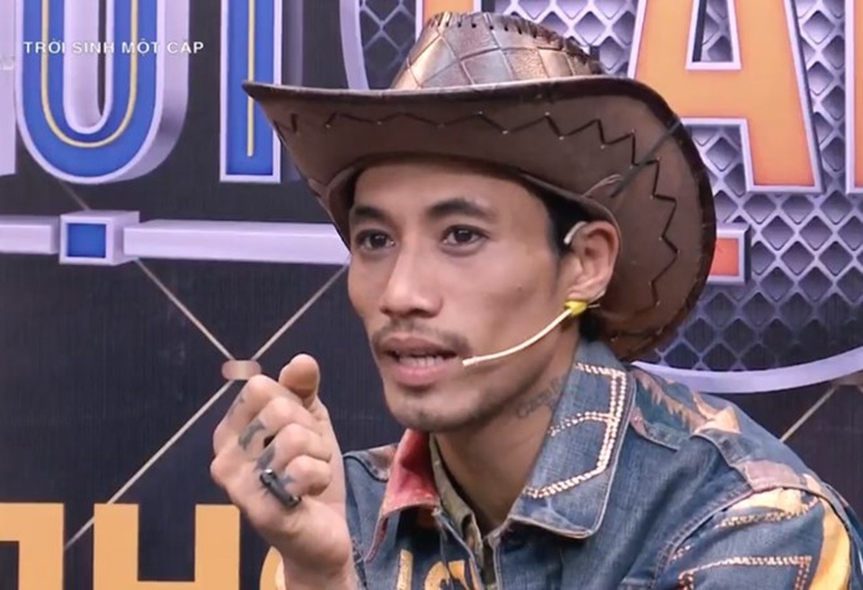 Phạm Anh Khoa có bị “cấm sóng” vĩnh viễn trước ồn ào “gạ tình”? - 1 Phạm Anh Khoa trong chương trình Trời sinh một cặp phát sóng hôm 12/5.