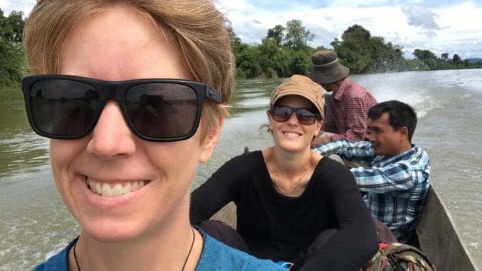 Jane trong kỳ nghỉ ở Đông Nam Á một mình