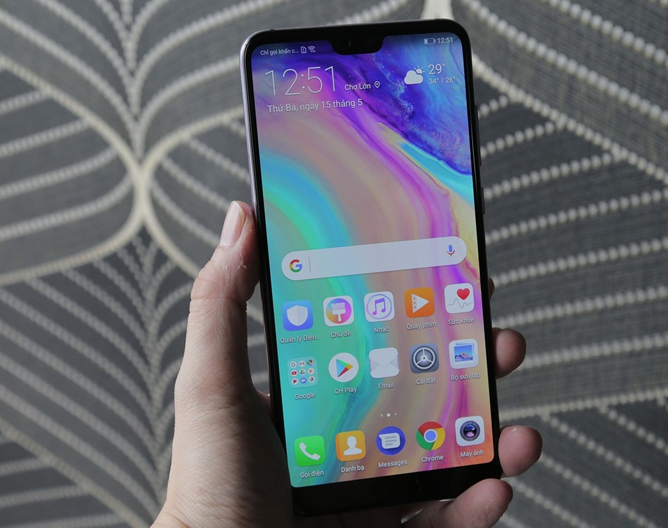 Trên tay Huawei P20 Pro chuẩn bị bán tại Việt Nam - 6 Trên tay Huawei P20 Pro chuẩn bị bán tại Việt Nam - 6