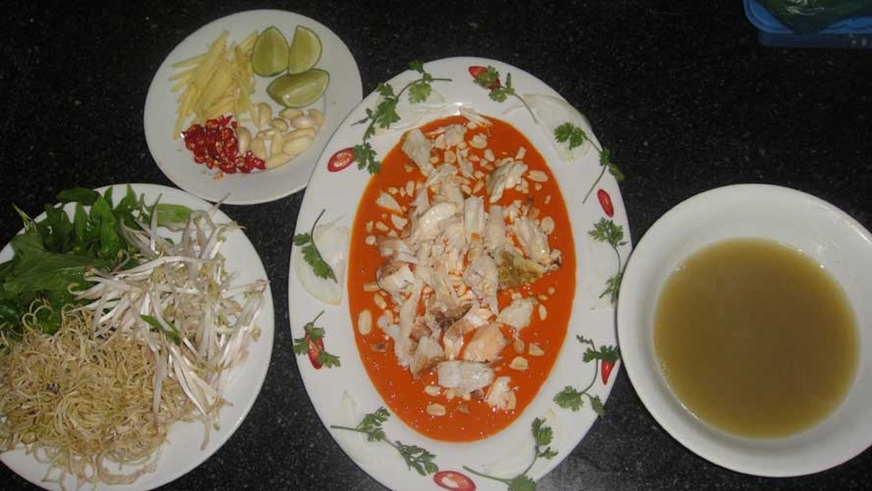 “Đệ nhất” tiết canh cua – đặc sản trứ danh chỉ có ở Phú Quốc - 1 Món tiết canh cua được chế biến cầu kỳ và xem là đặc sản đắt đỏ ở đảo ngọc Phú Quốc
