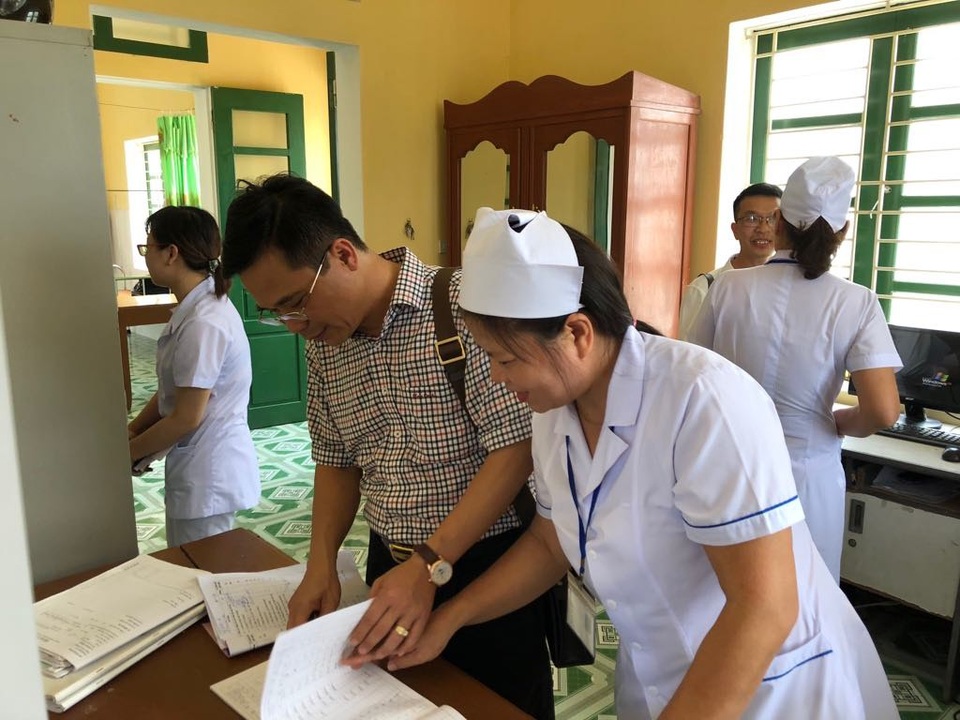 Bộ trưởng y tế: Phải đầu tư ra tấm ra món y tế cơ sở! - 2 Bộ trưởng y tế: Phải đầu tư ra tấm ra món y tế cơ sở! - 2