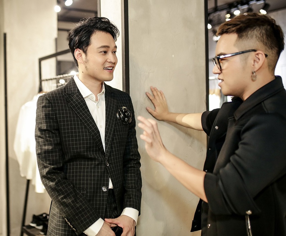 Ca sĩ Quang Vinh lịch lãm trong sự kiện