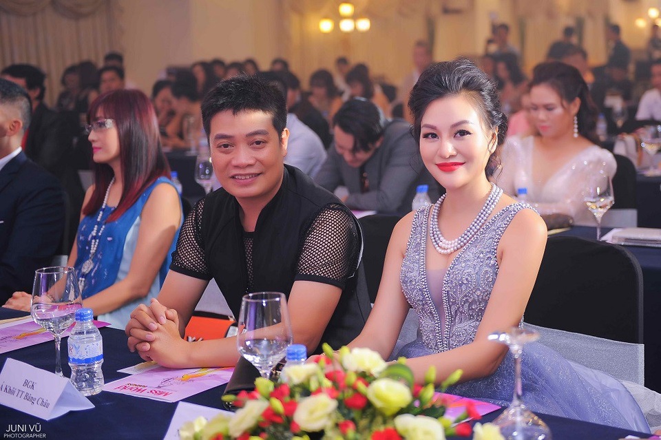 Nữ Hoàng Trần Huyền Nhung chạy show từ sự kiện ra sân bay để đi Nhật - 4