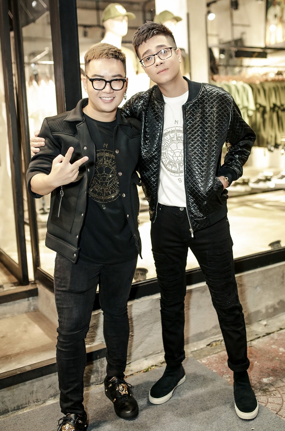 Ca sĩ Bùi Anh Tuấn cá tính, năng động hơn nhưng vẫn giữ được nét đẹp thư sinh quen thuộc