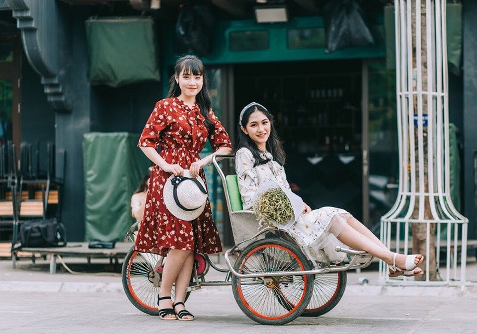 Kỷ yếu đậm chất... tổ dân phố của học sinh Quảng Ninh - 8 Kỷ yếu đậm chất... tổ dân phố của học sinh Quảng Ninh - 8