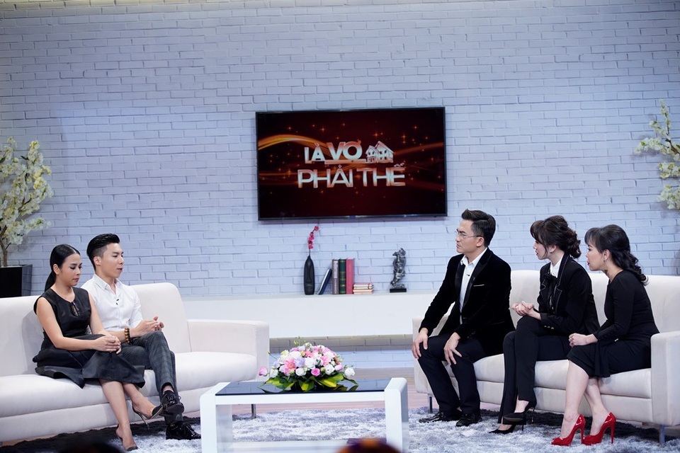 Hari Won “tố” Trấn Thành và Quốc Nghiệp rất thích "chơi búp bê" - 2 Để có được những màn biểu diễn xuất sắc và thành công là cả một quá trình tập luyện gian khổ bởi thành công có được đã khiến hai anh em nhà Quốc Cơ - Quốc Nghiệp gặp không ít tai nạn nghiêm trọng.