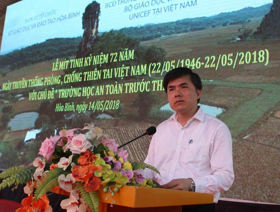 Tăng cường giáo dục phòng chống thiên tai cho học sinh - 2
Ông Bùi Văn Linh - Phó Vụ trưởng Phụ trách Vụ Giáo dục Chính trị và Công tác học sinh, sinh viên - Bộ GD&ĐT
