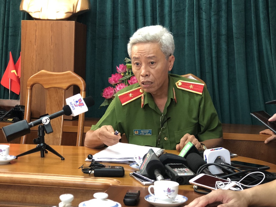 Tướng Phan Anh Minh nói về mô hình hiệp sĩ đường phố và trách nhiệm của công an - 1 Thiếu tướng Phan Anh Minh chia sẻ với báo chí