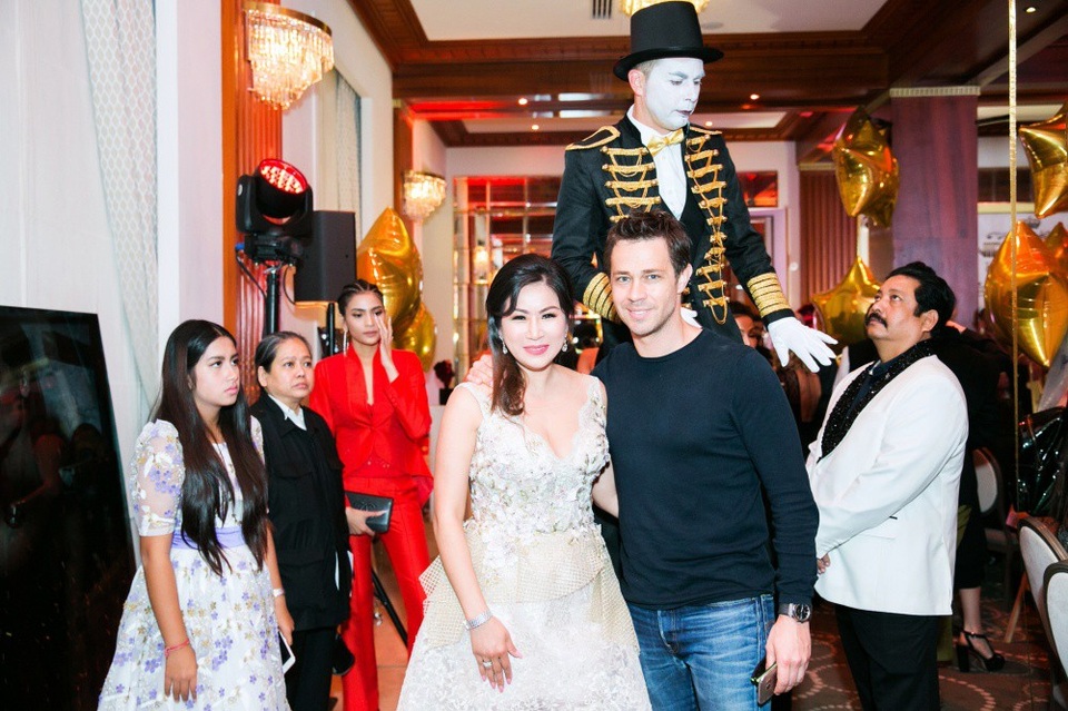 Mai Anh Trần, Trương Thị May hội ngộ nhiều ngôi sao thế giới tại Cannes - 3 Mai Anh Trần, Trương Thị May hội ngộ nhiều ngôi sao thế giới tại Cannes - 3