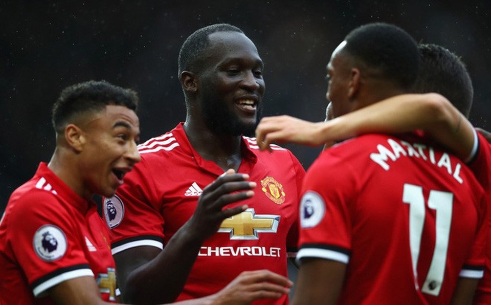 MU đón tin vui trước trận chung kết FA Cup gặp Chelsea - 1
Lukaku (giữa) sẽ trở lại thi đấu cho MU