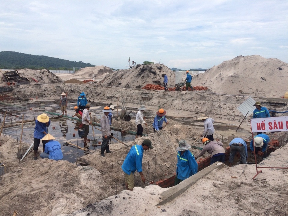 Thị trường BĐS: Nguồn thu bền vững từ biệt thự biển hấp dẫn nhà đầu tư - 2 Wyndham Garden Phú Quốc được nhà đầu tư đánh giá cao khi phát triển đồng bộ giữa tiến độ dự án và cơ sở hạ tầng tại Bãi Trường, Phú Quốc.