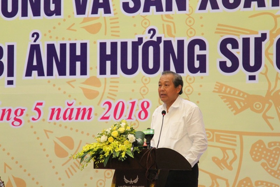 Thủ tướng: Không được để Formosa tái diễn vi phạm - 4
Phó Thủ tướng Thường trực Trương Hoà Bình - Trưởng BCĐ ổn định đời sống và sản xuất, kinh doanh cho người dân 4 tỉnh miền Trung cho rằng, đời sống của người dân các tỉnh đã dần ổn định