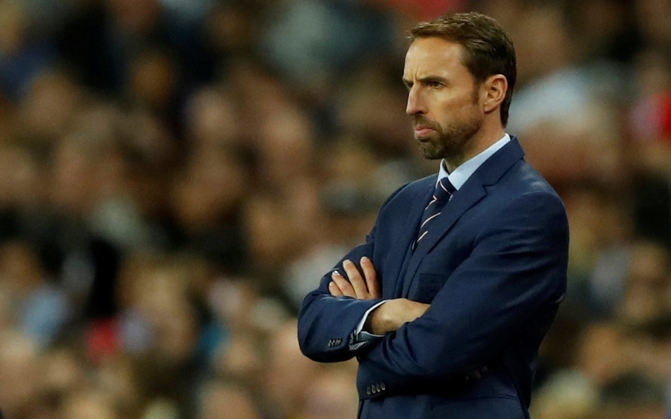 Tuyển Anh gây tranh cãi với đội hình dự World Cup 2018 - 1
Southgate đang khiến truyền thông Anh tỏ ra ngạc nhiên với sự lựa chọn đội hình dự World Cup