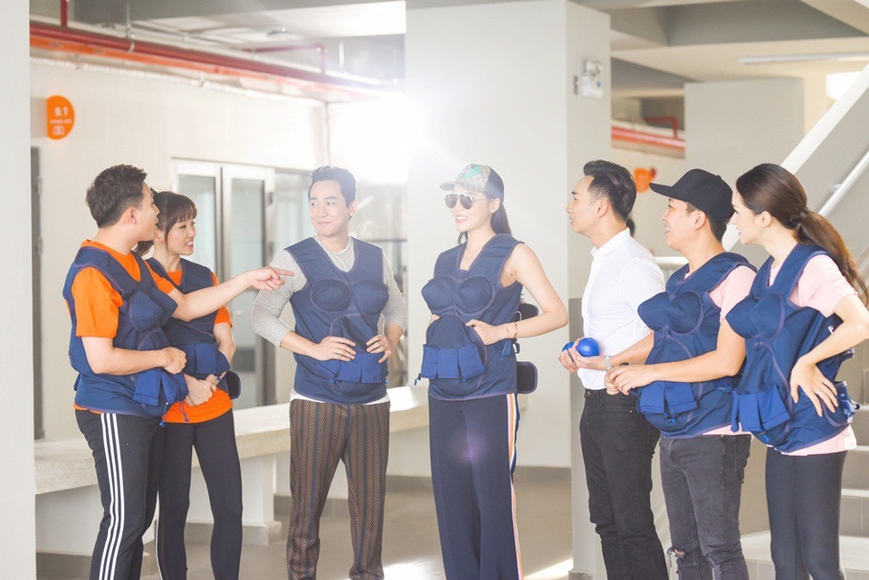 Trấn Thành - Hari Won, Trường Giang - Hương Giang, Hứa Vĩ Văn - Kỳ Duyên đã rất thu hút khán giả ngay từ khi chương trình chưa lên sóng.